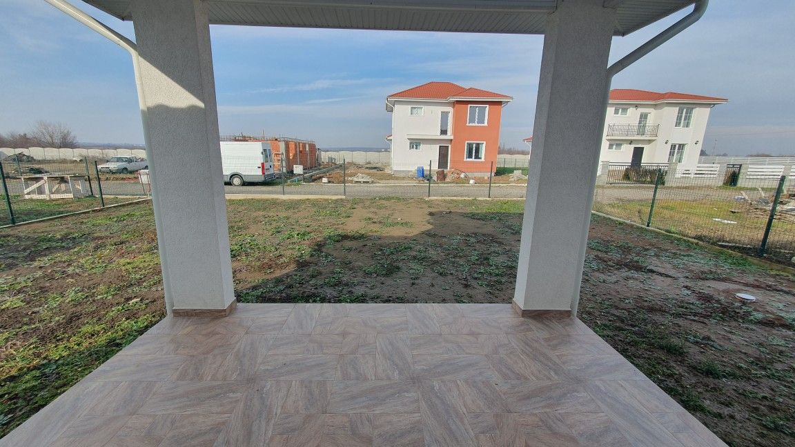 Casa dintre lacuri, Crevedia, cartier nou. - Poză 15