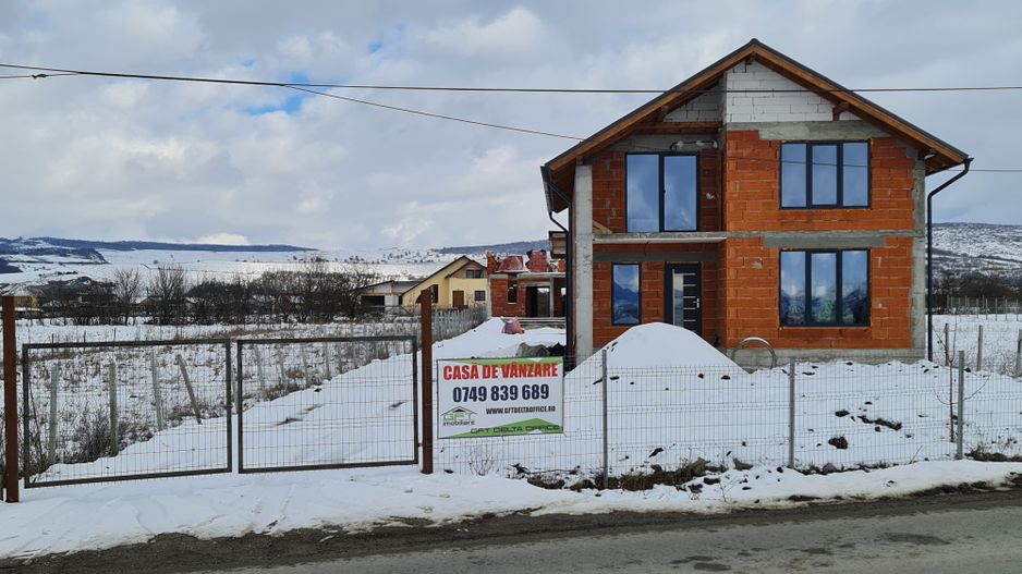 Casa P+E - Jelna, EXCLUSIVITATE! - Poză 16