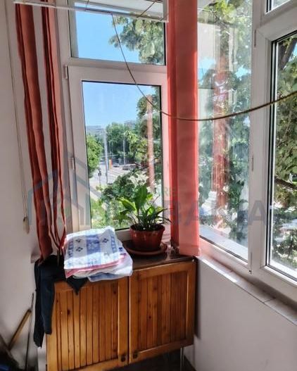 Apartament 3 camere, semidecomandat, Podu Roș – 5 minute de Palas. Liber imediat. - Poză 7