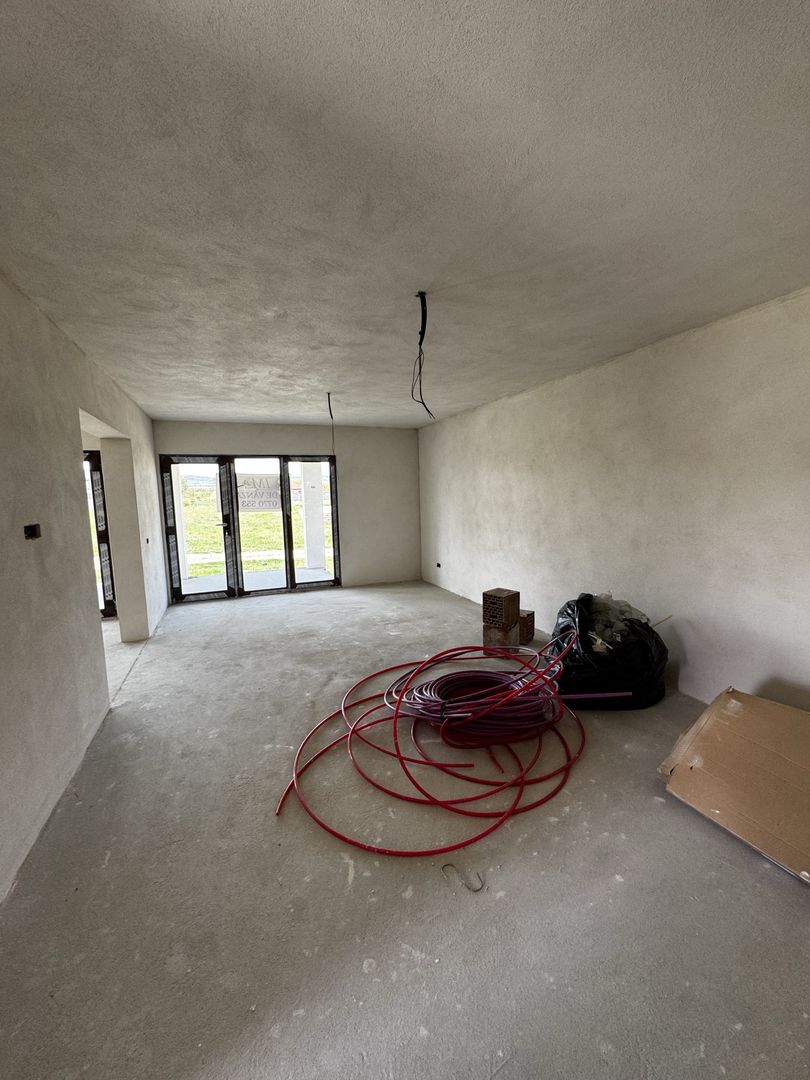 Casa in proces de finisaj de vânzare in Sebeș - Poză 12
