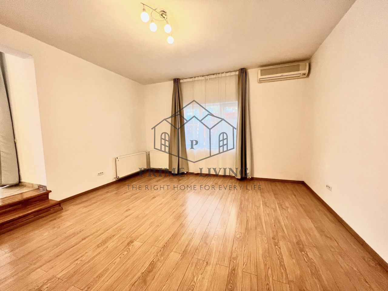 VILA CU 5 DORMITOARE LA INCHIRIERE IN COMPLEX REZIDENTIAL - Poză 3