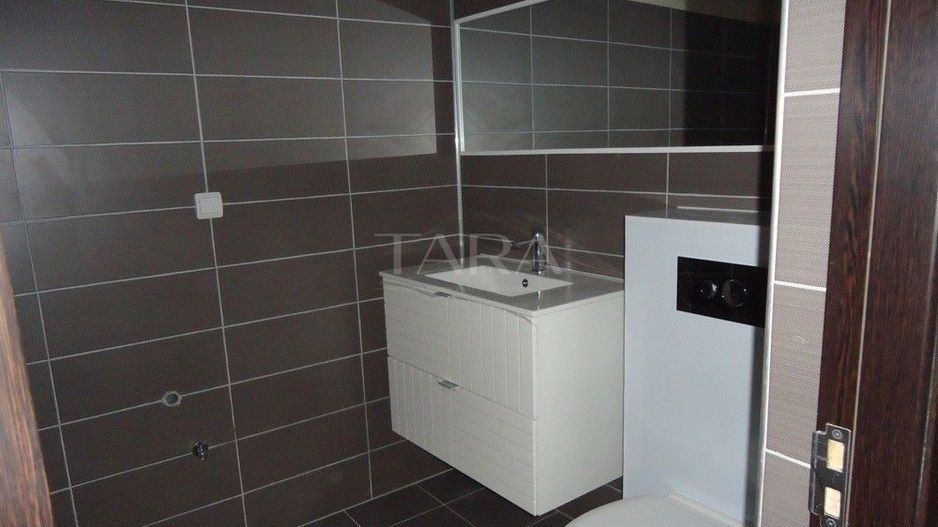 Apartament spațios 100 mp utili – zonă Centrală - Poză 3