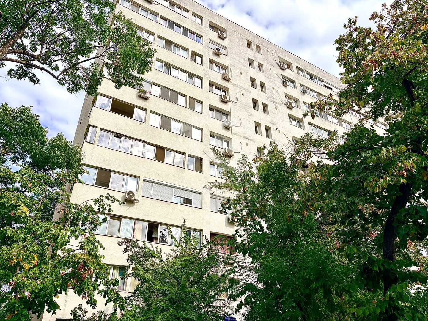 3 camere 69 mp Titan Metrou 8 minute 0% - Poză 2