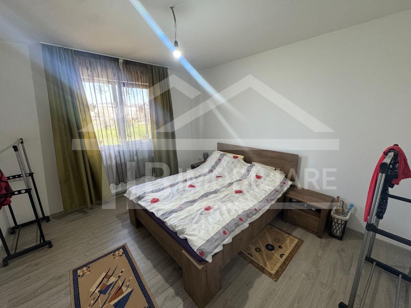 Casa individuala, 200 mp utili, 1399 mp teren, Zona Ernei - Poză 4