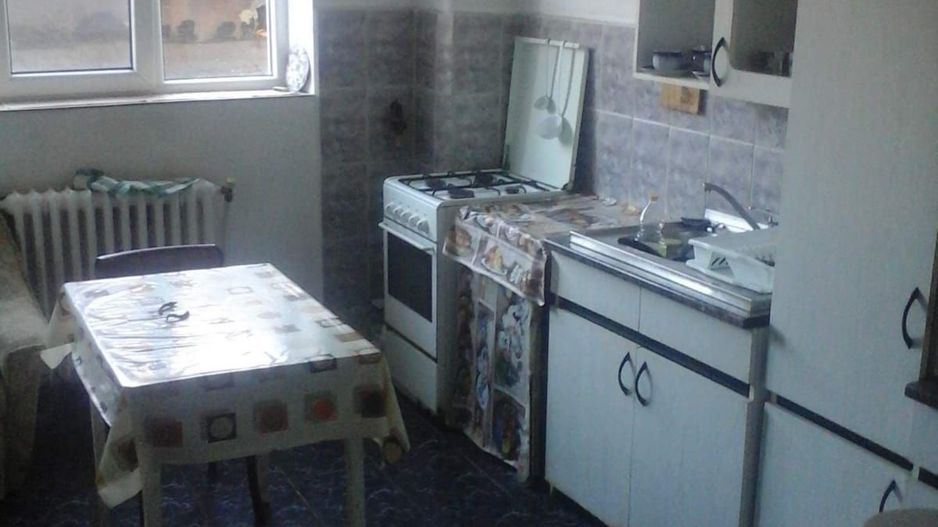 BRASADAS vinde casa cu etaj 4 cam 4 ari in zona 14 Mai. - Poză 9