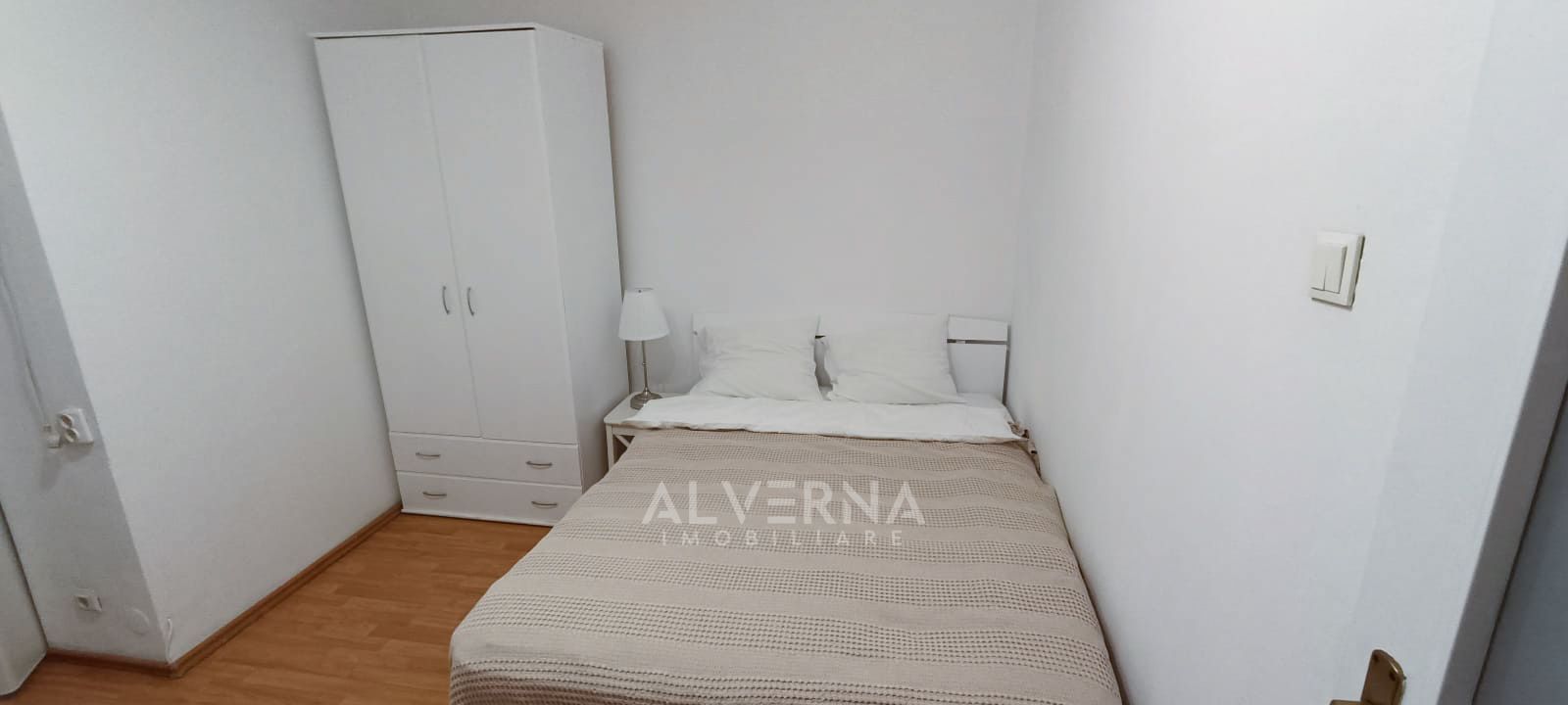 Garsoniera 28mp + balcon | Aer Conditionat | zona Dristor - Poză 3