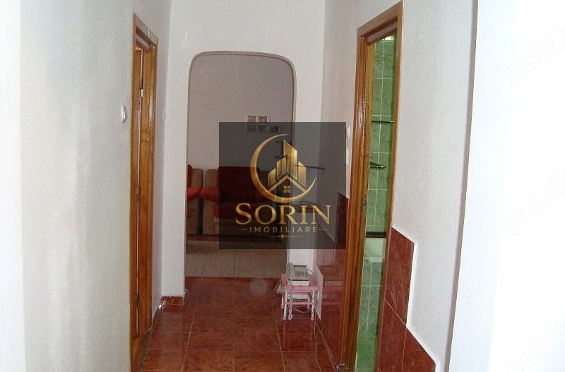 inchiriez apartament 2 camere - Poză 10