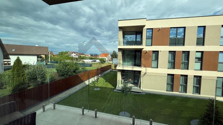 Inchiriez apartament cu 2 camere , bloc nou - Poză 14