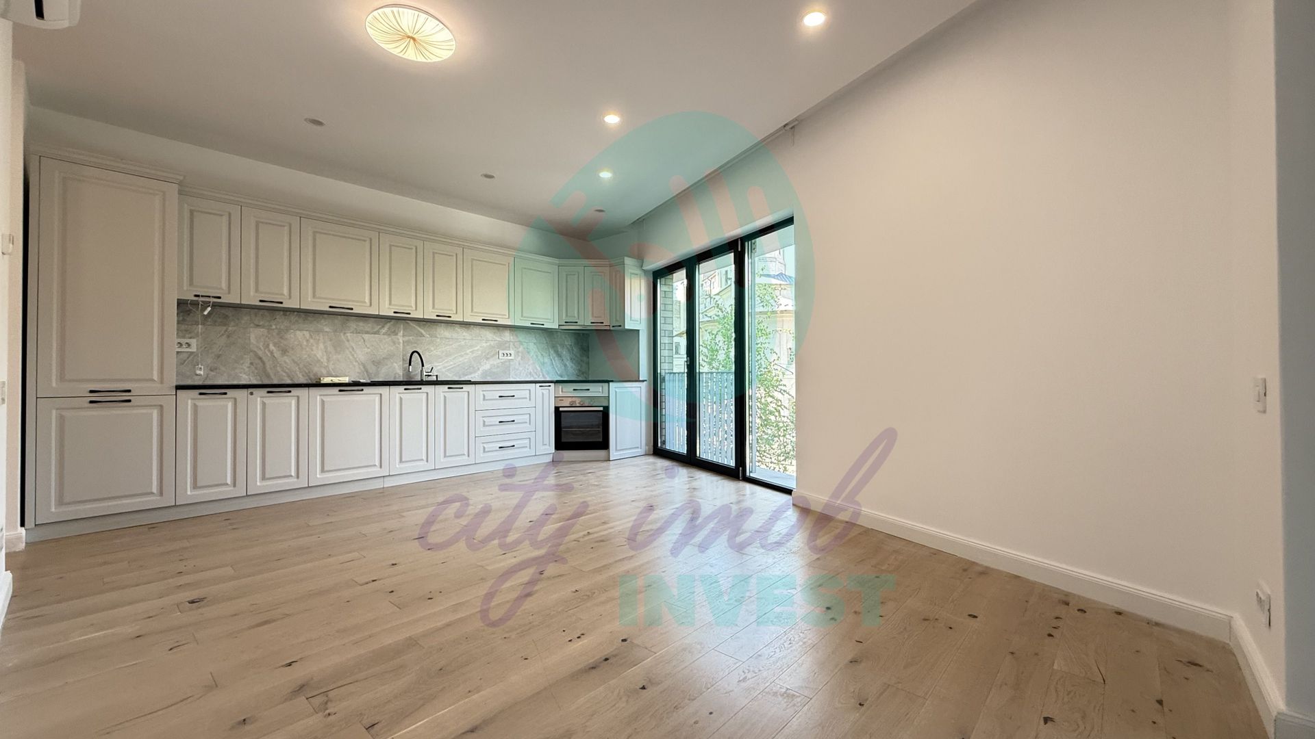 Apartament modern | Universitate | Terasă | Ideal locuință, cabinet sau birou - Poză 1