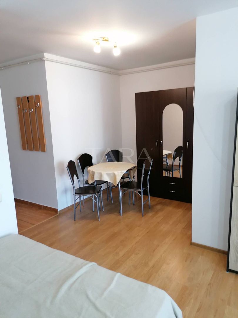 Chirie garsoniera zona Flora. - Poză 5