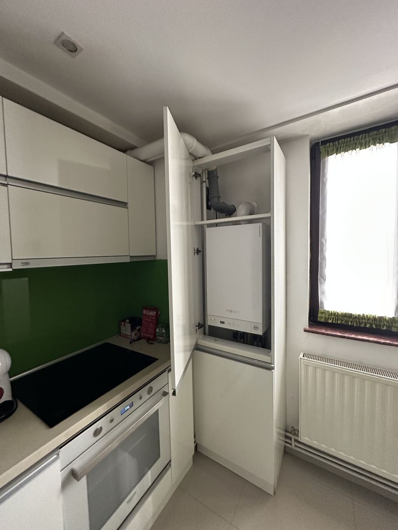 Apartament cu 3 camere în zona P-ta Unirii - Poză 7
