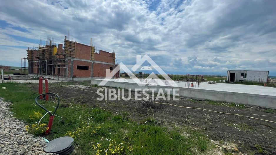 Casă Nouă cu 4 Camere, 3 Băi și Curte Generoasă | Comunitate Privată | - Poză 5