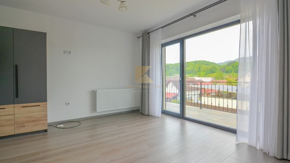 Casa noua tip duplex, 2 dormitoare cu 2 bai, curte, Sacele, PETFRIENDL - Poză 16