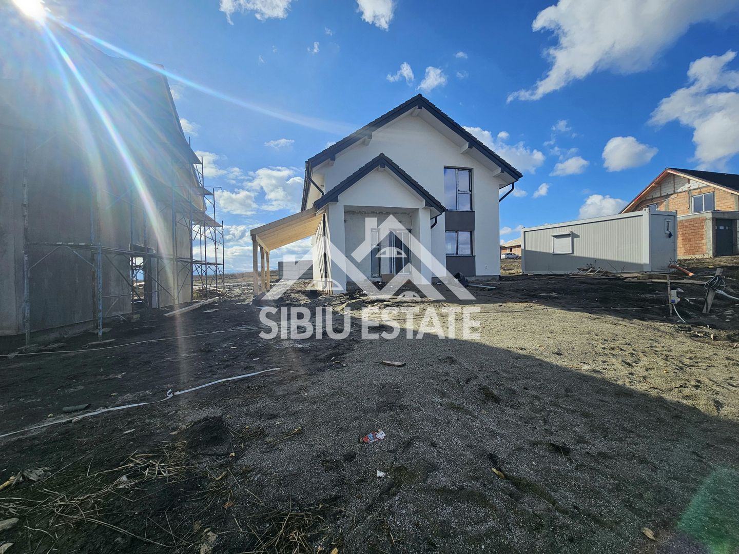 Casa noua cu mutare rapida - Poză 1