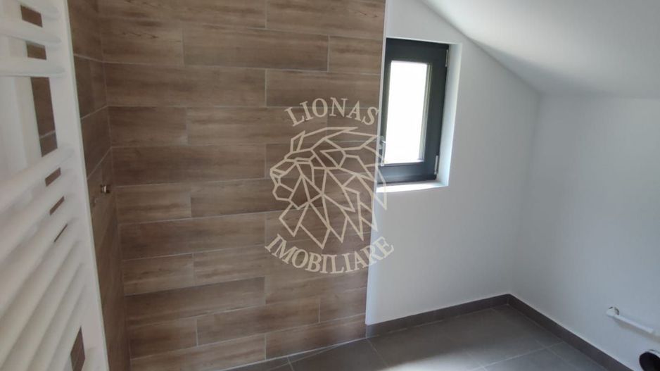 Cabana Noua 3 camere cu acces la Lac-teren 300 mp-terasa-Colibita - Poză 8