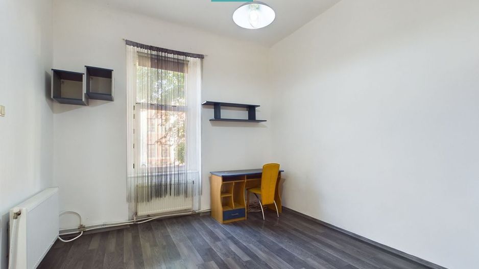 Clădire cu două apartamente zonă centrală - Poză 11