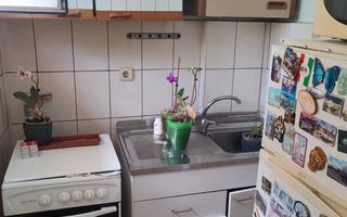 Garsonieră semidecomandată pe strada Dâmboviței, zona Hotel Campeador - Poză 4