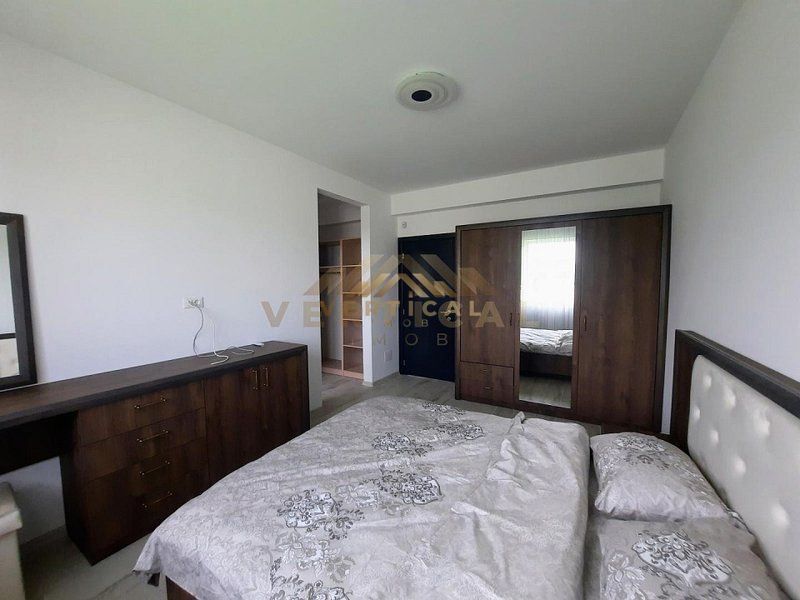 Casa cu panouri fotovoltaice - comuna Berceni - Poză 9