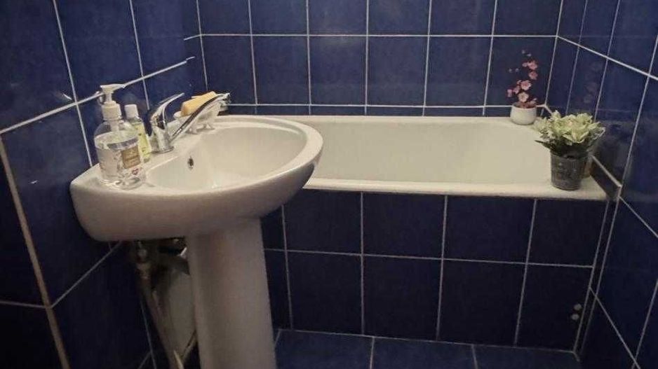 Apartament 3 camere decomandat Calea Bucuresti etaj 1/4 - Poză 3