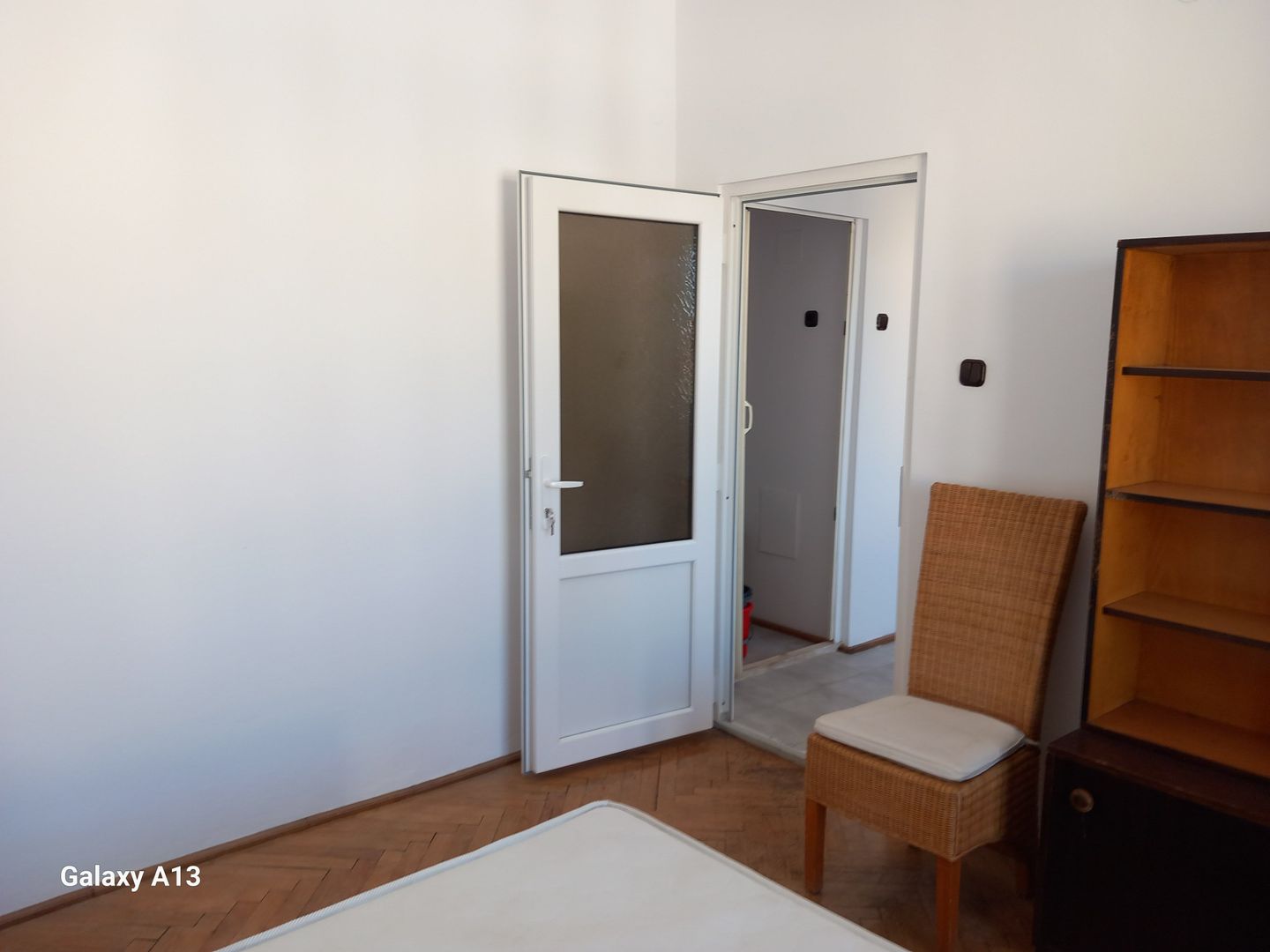 BRASADAS vinde ap 1 cam 4/4 ULTRACENTRAL RENOVAT si MOBILAT. - Poză 6