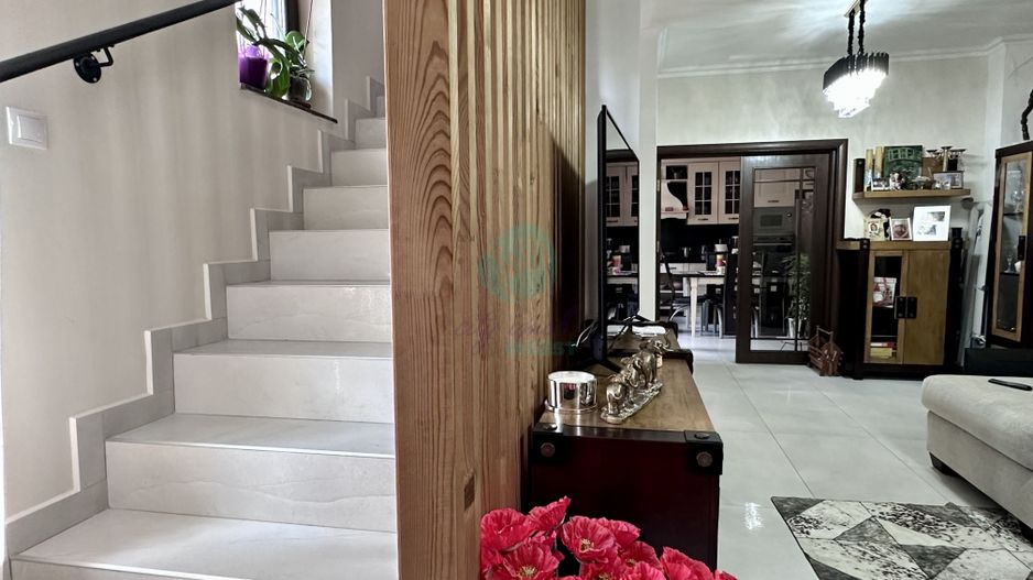 Casa renovata in zona Vatra Luminoasa - Poză 5