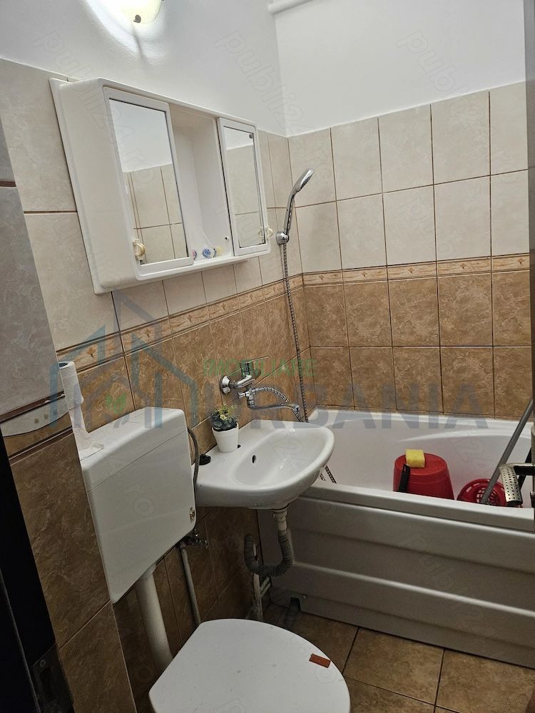 Garsonieră de închiriat în Campusul Universitar Tudor Vladimirescu, zona Iulius Mall - Poză 3