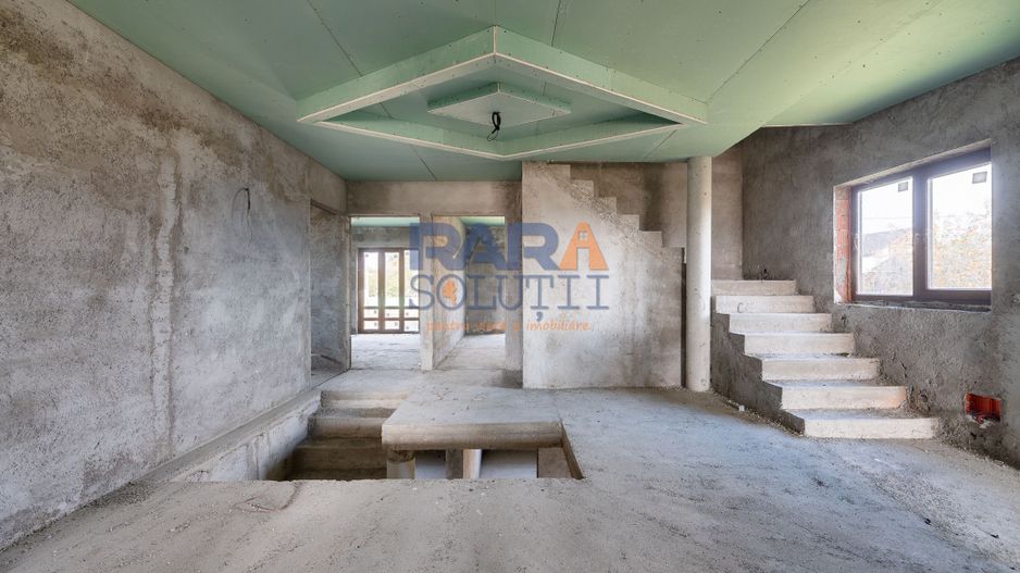 Casă P+1E, 402 mp, teren 3.600 mp, 17 km de Roman - PREȚ LA OFERTĂ! - Poză 15