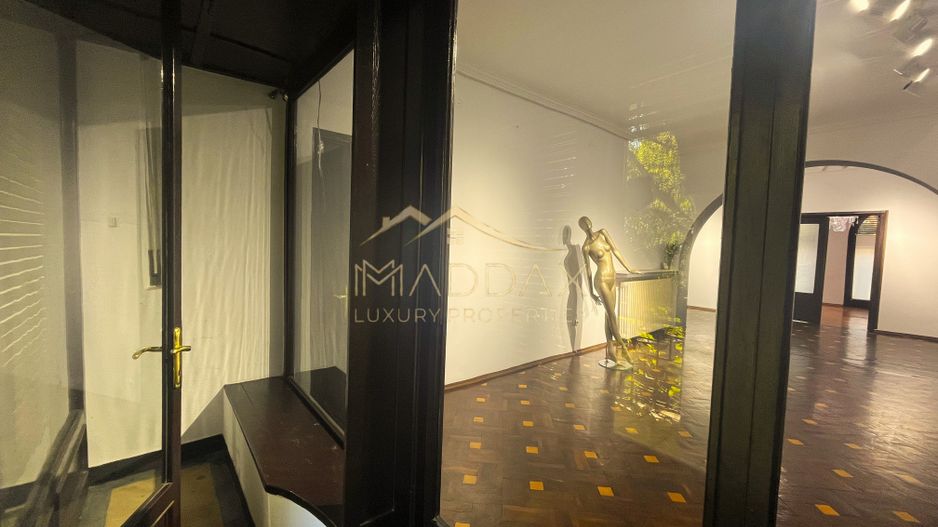 Apartament parter Piața Romană | 5 camere | Curte | 8 Locuri de Parcare - Poză 16