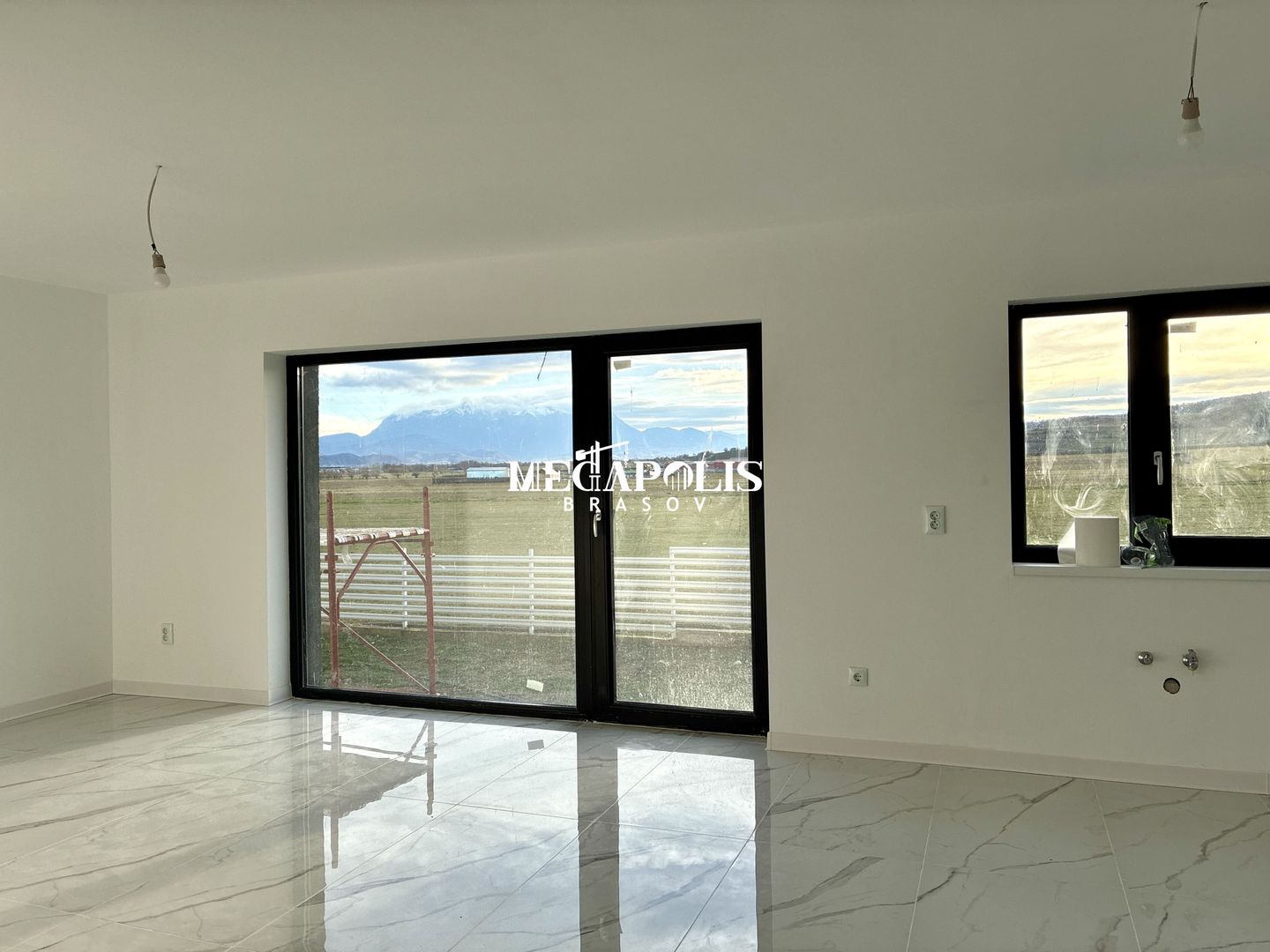 Casă / 2 camere / Codlea / Credit - Poză 3