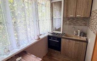 SE VINDE APARTAMENT 2 CAMERE, SIDERURGISTILOR VEST - Poză 4