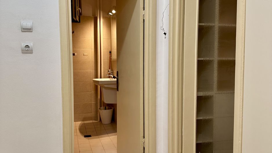 Garsoniera Vasile Lascar 33, bloc 1979 - zona Batistei - Armeneasca. - Poză 10