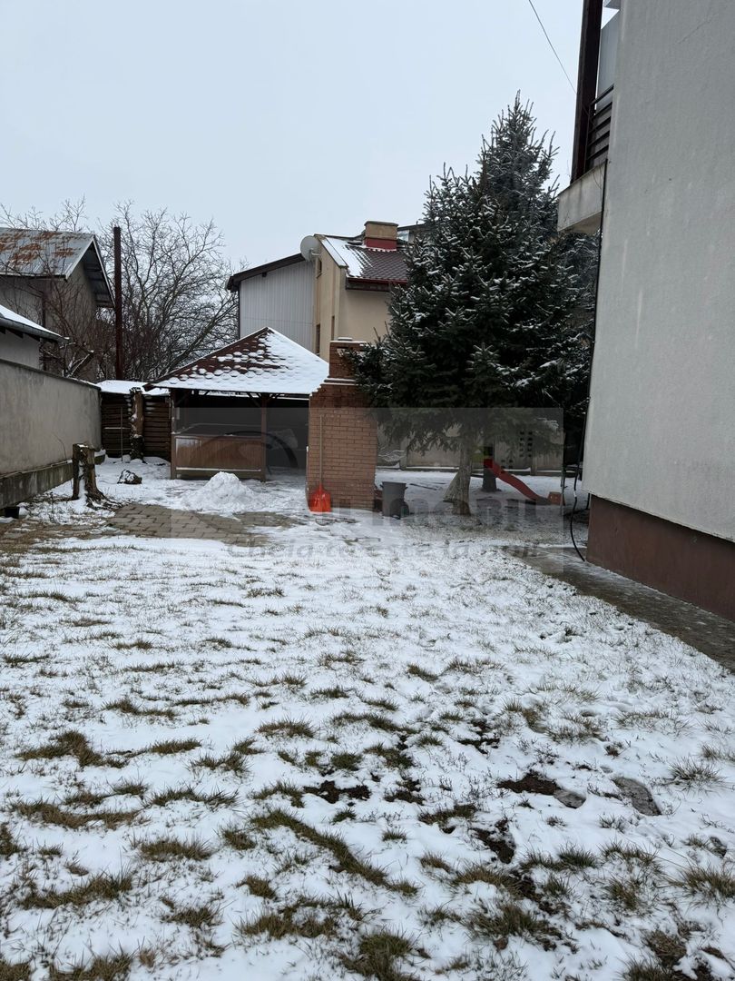 Apartament cu 2 camere si curte - Popas Pacurari, V. Lupului - 450€ - Poză 9