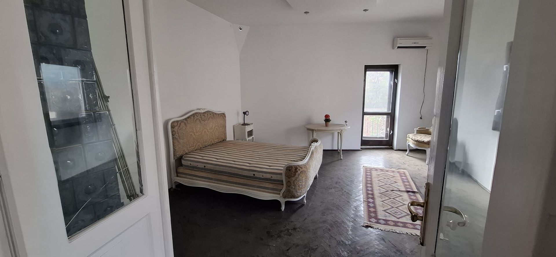 Se vinde etajul 1 si mansarda | Vile interbelica | 13 Septembrie - Poză 15