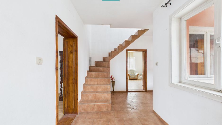 Casă modernă P+1, cu magazin, lângă orașul Sebiș - Poză 22