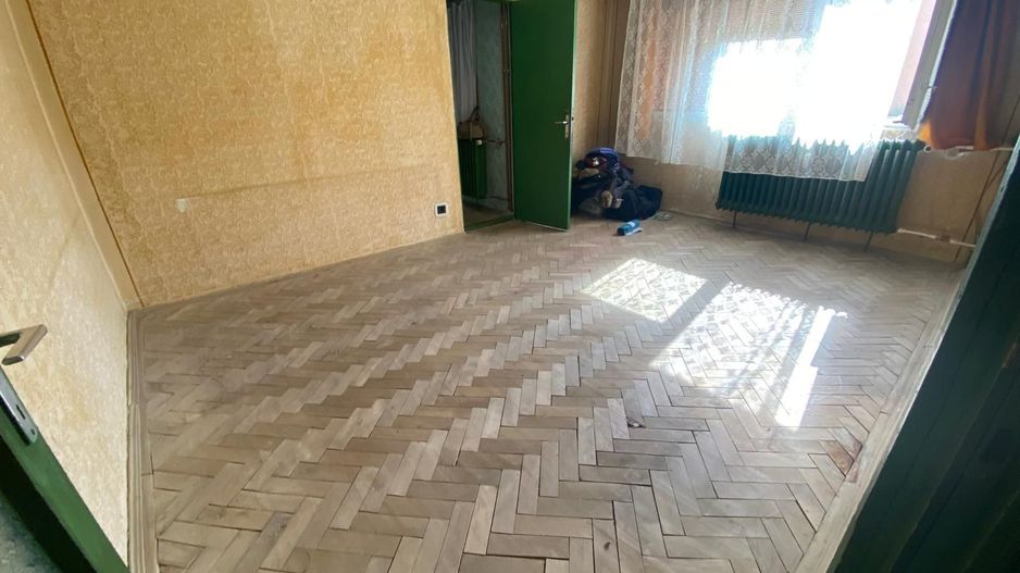 vand apartament 3 camere, etaj 2, zona Piata Sarbilor - Poză 5