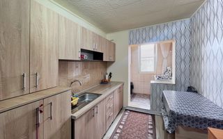 Apartament 3 camere | 54 mp | 1.000 de euro / mp | Strada Ariesului. - Poză 3