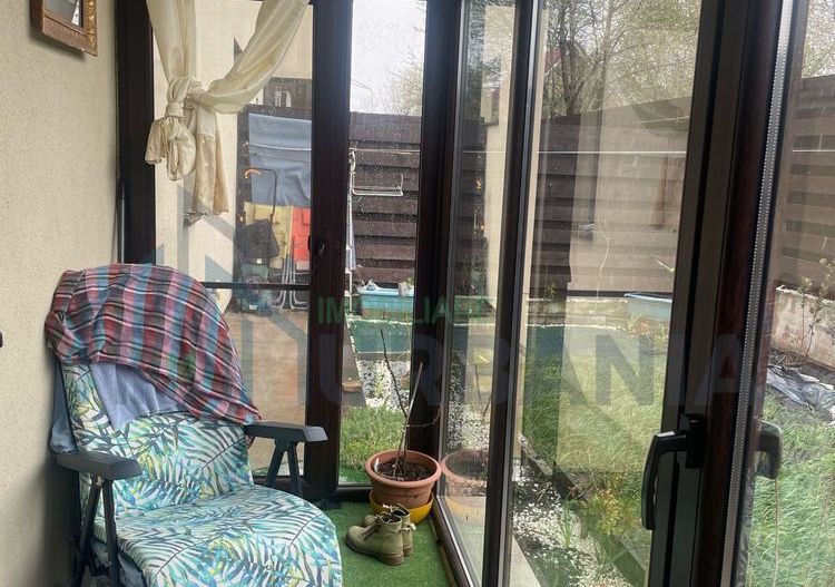 Inchiriez Apartament 3 camere, decomandat+gradinuta si loc parcare - Poză 7