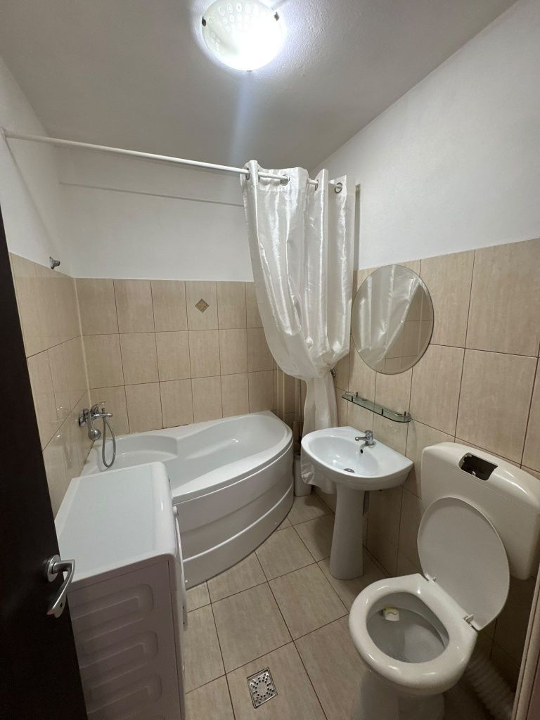 Garsonieră decomandată, spațioasă - Poză 5