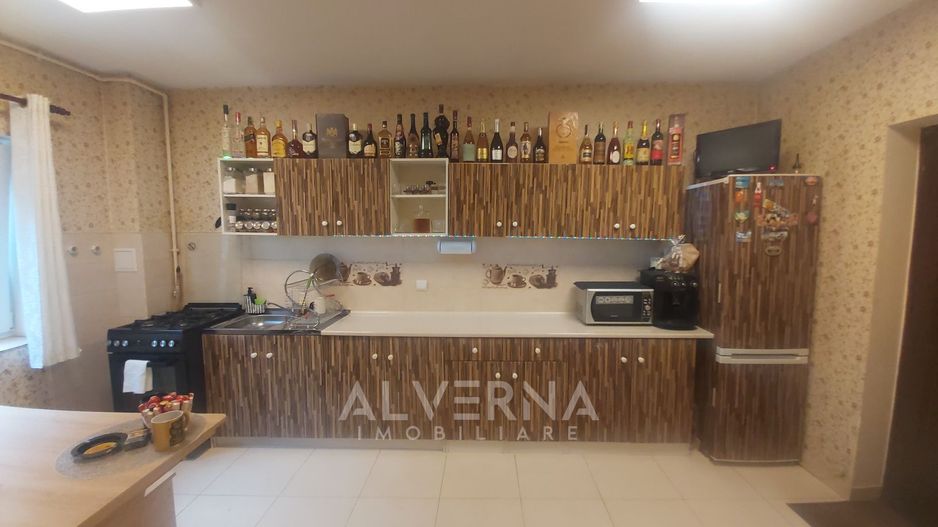 Apartament 2 camere, 39mp, mobilat, parcare, balcon, zona Florilor - Poză 1