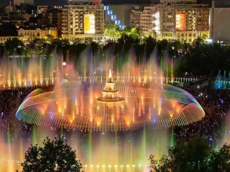 OFERTA RARA:  Vanzare Apartament 3 Camere Metrou Unirii, Vedere Fantana Mare - Poză 1