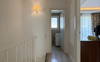 Vila cu 2 dormitoare si 3 bai | Cosmopolis | aproape de Mall | Piscina - Poză 14