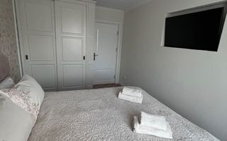 De închiriat apartament 3 camere – zona Școlii 7 - Poză 5