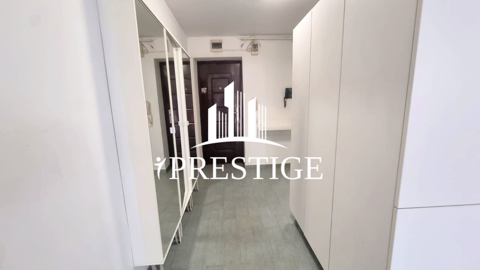 APARTAMENT 2 CAMERE CU GRĂDINĂ,  DEMISOL, ZONA ȘTRAND II - Poză 3