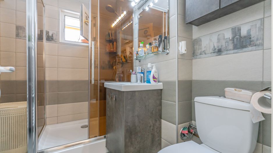 APARTAMENT 4 CAMERE ASTRA CARPATILOR - Poză 14