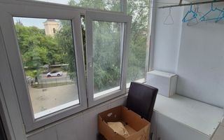 Se oferă spre închiriere apartament 3 camere, 70 mp, mobilat și utilat - Poză 9