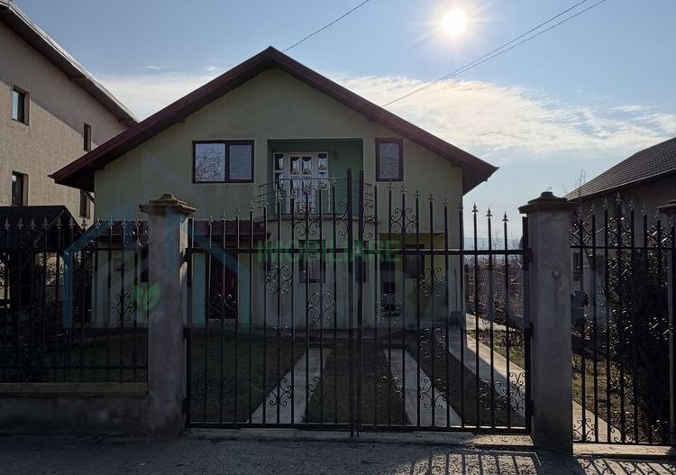 Imobil de vanzare/inchiriere - Poză 1