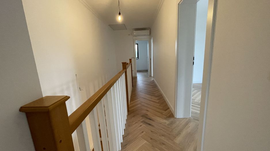 Locuinta tip duplex  in Ronat - Poză 12