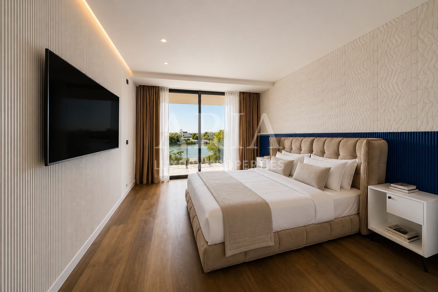 WATERFRONT VILLA | POOL - Poză 13