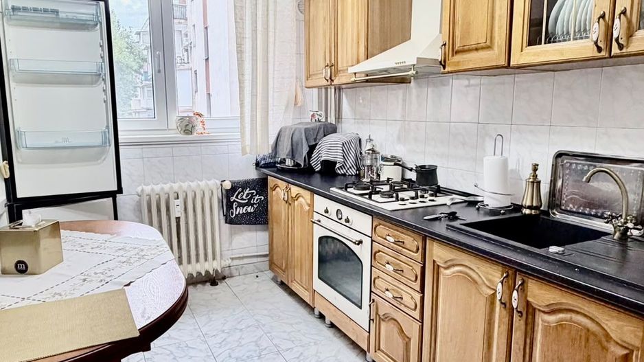 Apartament 3 camere Vitan Bloc Reabilitat - Poză 4