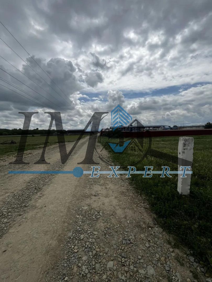 Teren de vânzare in Lancram cu toate utilitățile - Poză 5